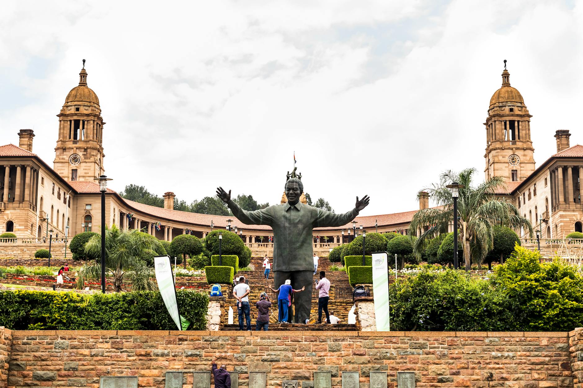Pomnik Nelsona Mandeli przed Union Buildings w Pretorii, RPA
